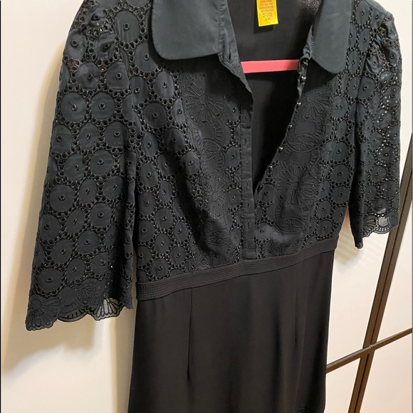 Gorgeous & Sexy Catherine Malandrino Black Eyelet Mid-Sleeved Dress - Picture 2 of 15